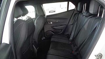 Peugeot 2008 BLUEHDI GTLINE EAT8 2008 BLUEHDI GTLINE EAT8 BLANCO