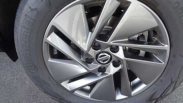 Nissan QASHQAI 1.3MHEV 140CV ACENTA 2WD MT  E6D-F QASHQAI 1.3MHEV 140CV ACENTA 2WD MT  E6D-F BLANCO EVEREST (SOLIDO)