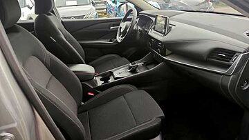 Nissan QASHQAI 1.3mHEV ACENTA 158CV 2WD XTRONIC E6D-F QASHQAI 1.3mHEV ACENTA 158CV 2WD XTRONIC E6D-F DIAMOND SILVER