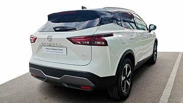Nissan QASHQAI 1.3MHEV 140CV N-CONNECTA 2WD MT  E6D-F QASHQAI 1.3MHEV 140CV N-CONNECTA 2WD MT  E6D-F LUNAR WHITE MIDNIGHT BLACK