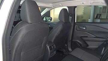 Nissan QASHQAI 1.3MHEV 140CV 12V N-CONNECTA 2WD MT E6D-F QASHQAI 1.3MHEV 140CV 12V N-CONNECTA 2WD MT E6D-F LUNAR WHITE